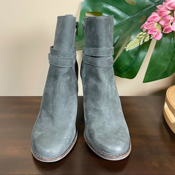 Lucky Brand Latonya stacked heel boots in storm gray Sz 9M - Picture 4 of 12